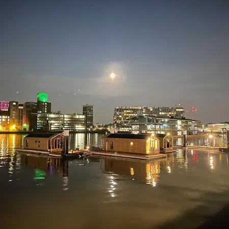 Wikkelboats At Floating Rijnhaven Dom wakacyjny Rotterdam