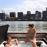 Wikkelboats At Floating Rijnhaven 로테르담