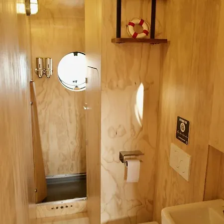 Tatil Evi Wikkelboats At Floating Rijnhaven *