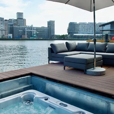 Wikkelboats At Floating Rijnhaven Casa vacanze
