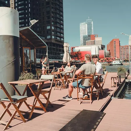 Wikkelboats At Floating Rijnhaven Tatil Evi Rotterdam