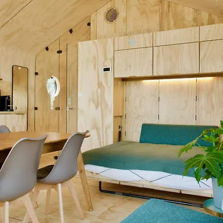 Casa de Férias Wikkelboats At Floating Rijnhaven *