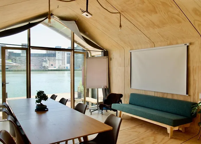 Wikkelboats At Floating Rijnhaven Casa de Férias *