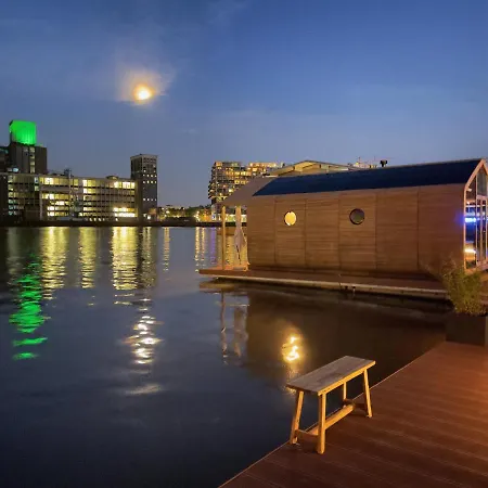 Wikkelboats At Floating Rijnhaven 로테르담